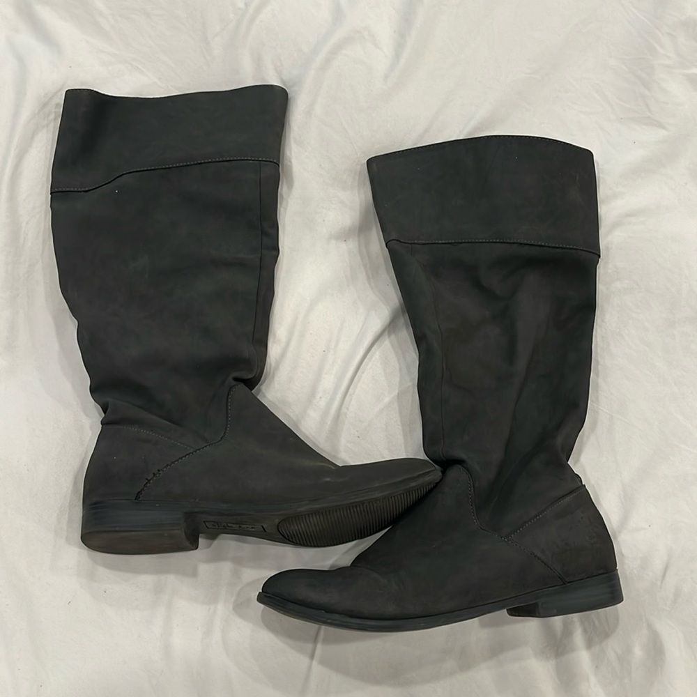 Gray Tall Boots!  Size 8!